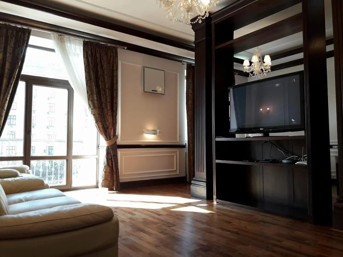 Vip Apartment. Kreshatik, Maidan Nezavisimosti. Kijev Apartman